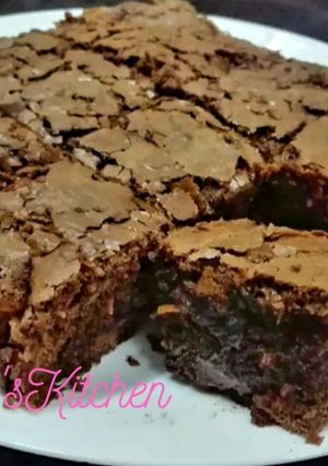 A picture of Classic Chewy Brownies.
