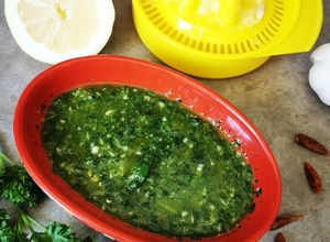 Foto de Chimichurri de salsa, coentros e limão 💚