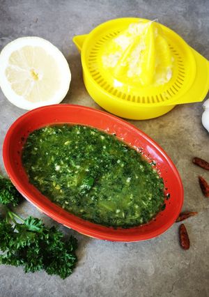 Foto de Chimichurri de salsa, coentros e limão 💚