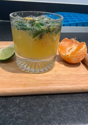 A picture of Orange mint mojito.
