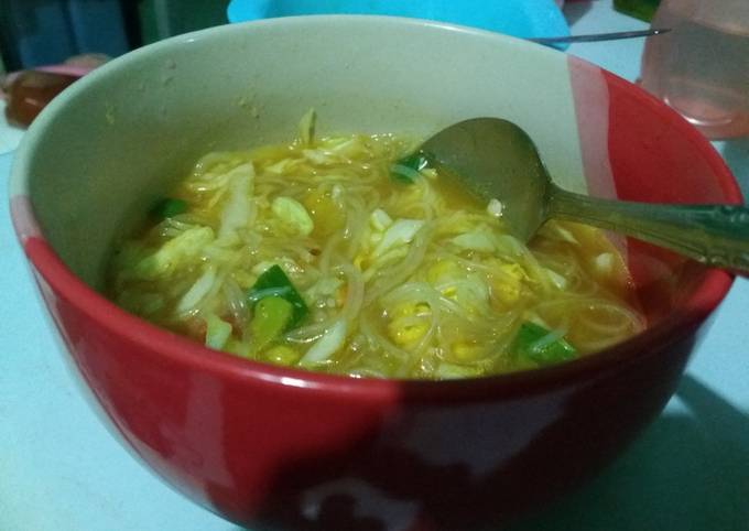 Soto ayam lamongan plus koya