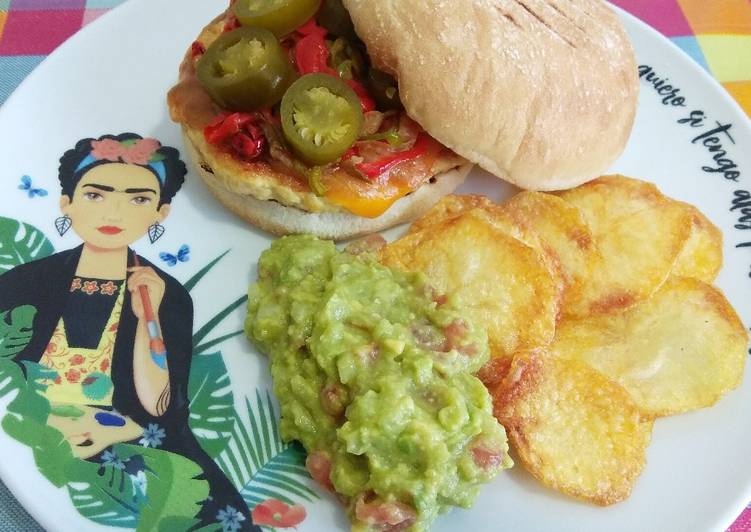 Hamburguesa de pollo con pimientos y jalapeños