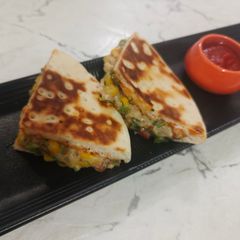 A picture of Quick Pizza Pockets.