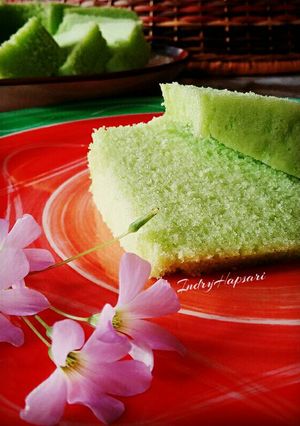 Foto resep Bolu Pandan Kukus Polos (bahan murmer mudah didapat)