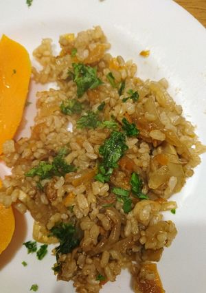 Una foto de Arroz yamaní con hongos