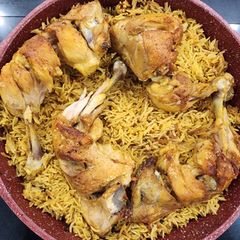 A picture of مندی.