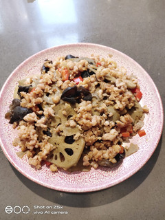 A picture of Sauteed Lotus Root.
