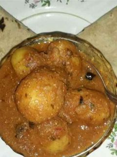 নিরামিষ আলুর দম (Niramish aloo r dum recipe in bengali) রেসিপির প্রধান ছবি
