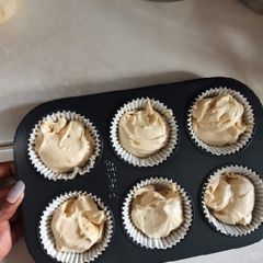 A picture of Lemon madeira cupcakes.