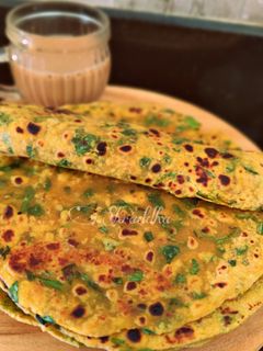 મેથી થેપલા (Methi thepla recipe in gujarati) રેસીપી મુખ્ય ફોટો