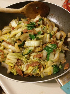 A picture of Napa Cabbage & Bok Choy with Bacon.