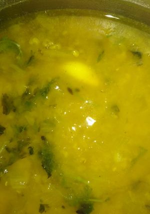 A picture of Lahsuni daal.