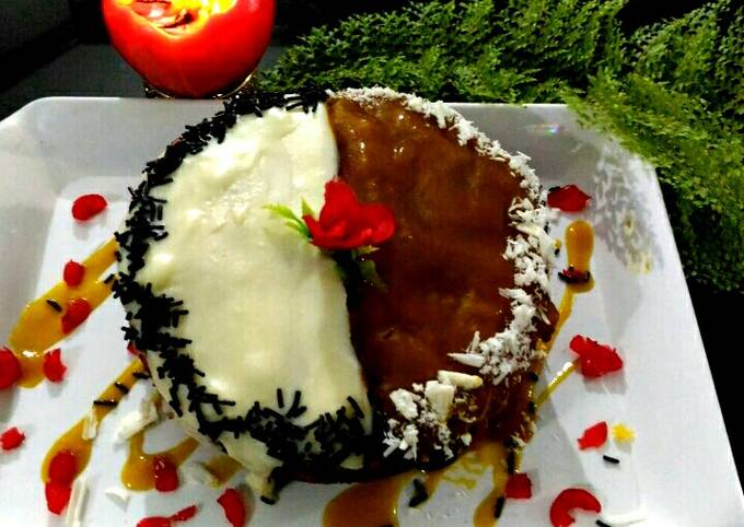 Recipe of Perfect Mango cake topping with chocolate and mango sauce