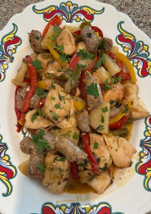 A picture of Chicken Scarpariello.