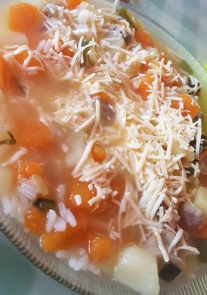Una foto de Sopa Picada o Tropera