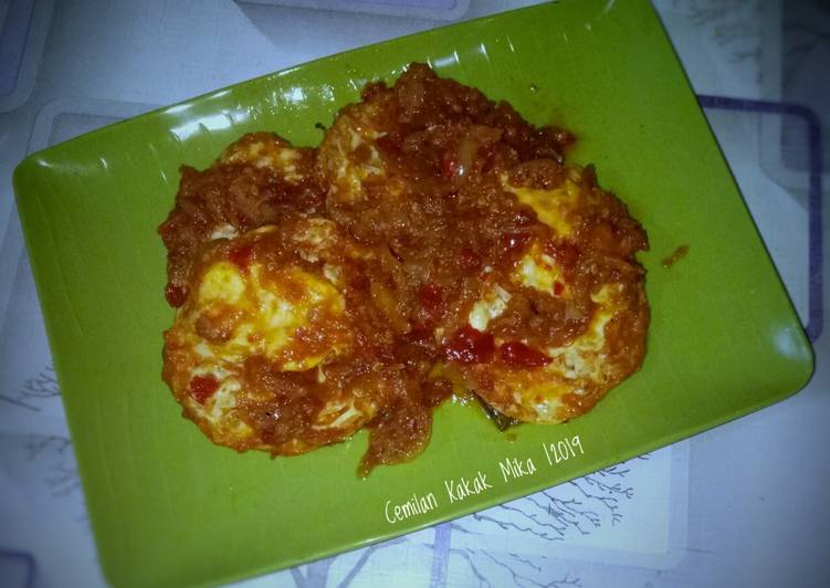 Resep Balado Telor Ceplok ala Ratih | Cara Buat Balado Telor Ceplok ala Ratih Yang Bikin Ngiler