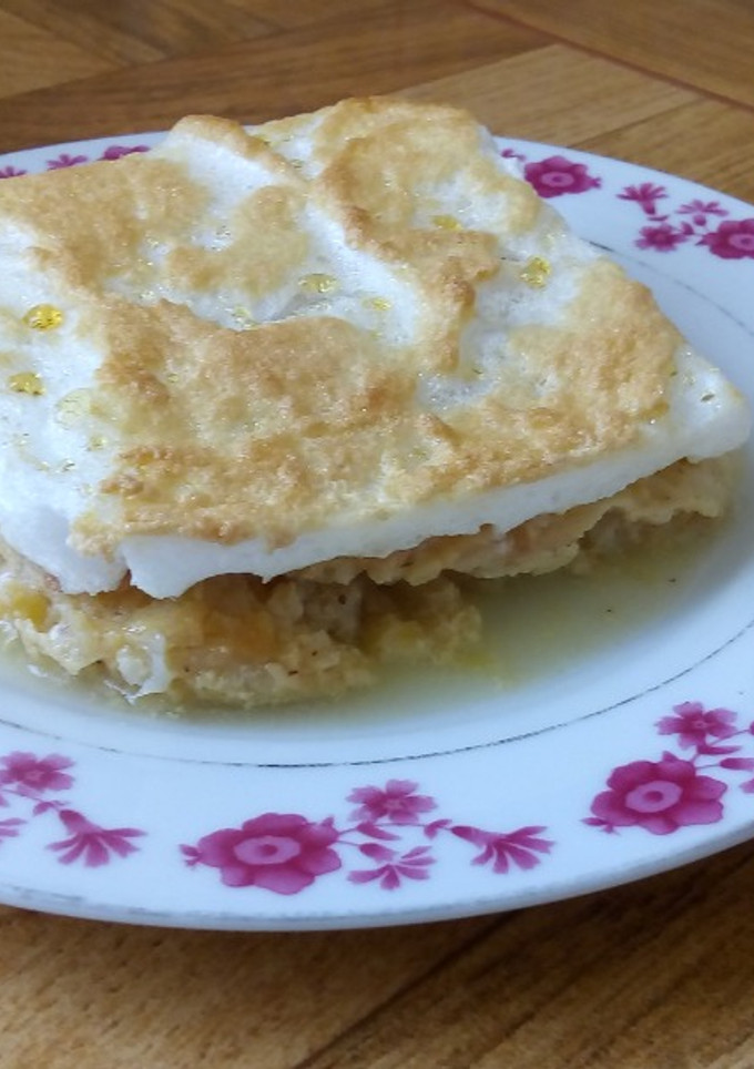 Una foto de Postre de manzanas merengadas