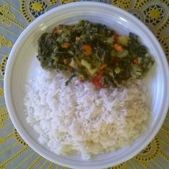 A picture of Spinach with vegies.