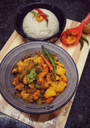 झींगा घिया घण्टो रेसिपी मुख्य फोटो