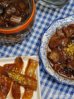 A picture of Aubergine jam.