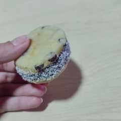 Una foto de Alfajores con chispas 🍫