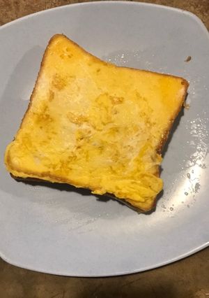 Foto resep Makanan AnakRoti Telur Goreng Isi Salmon