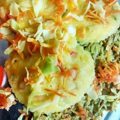 A picture of Cabbage moong daal idli.
