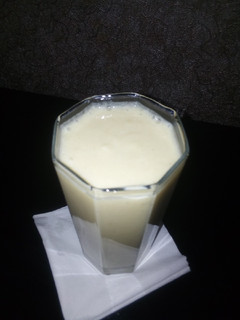 A picture of Pineapple smoothie.