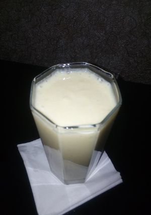 A picture of Pineapple smoothie.