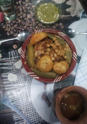 صورة لوصفة طعام بالمرقة الحمراء