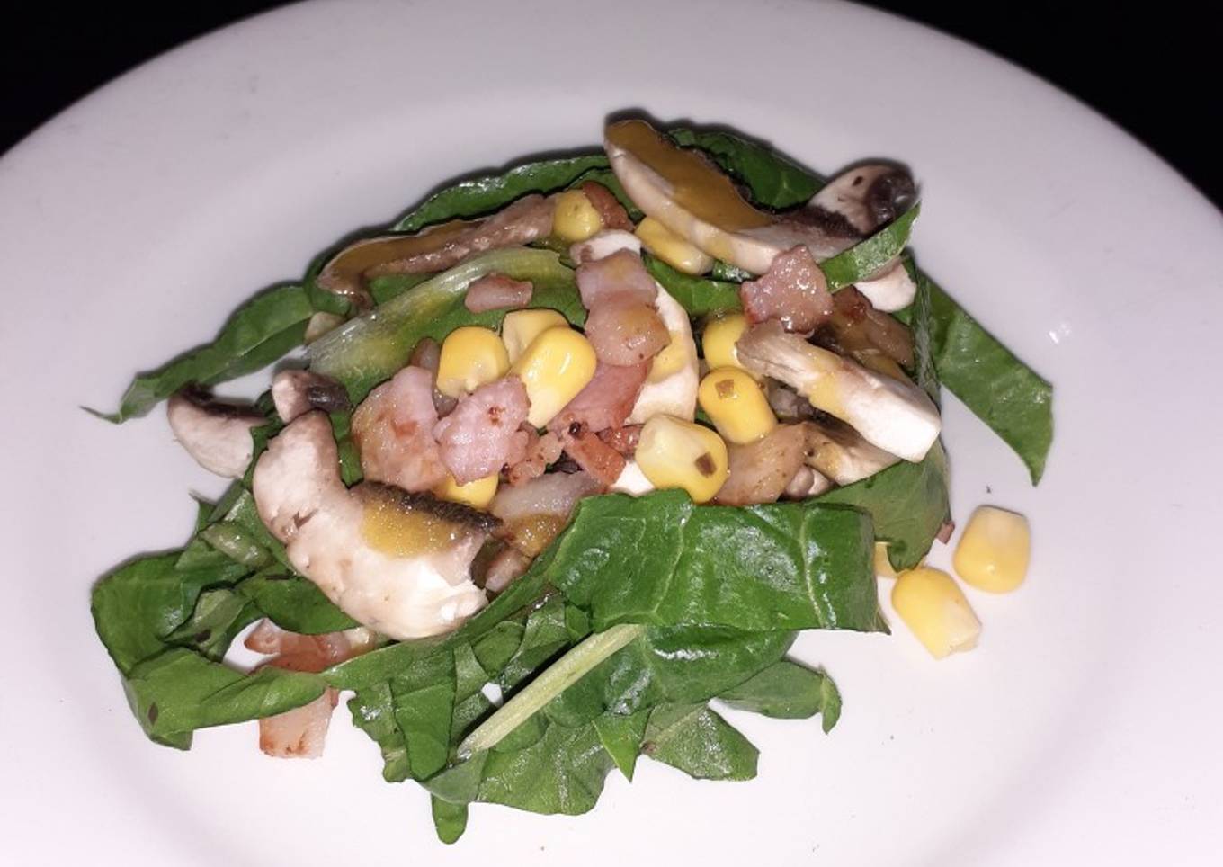 Ensalada de espinaca con tocino, para que te vuelvas fit 😘