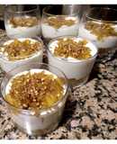 Vasitos de melocotónc/crema de yoghourt