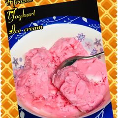 A picture of Frozen yoghurt ice cream.