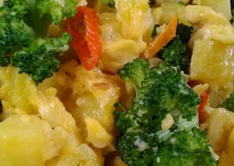 Kentang brokoli keju