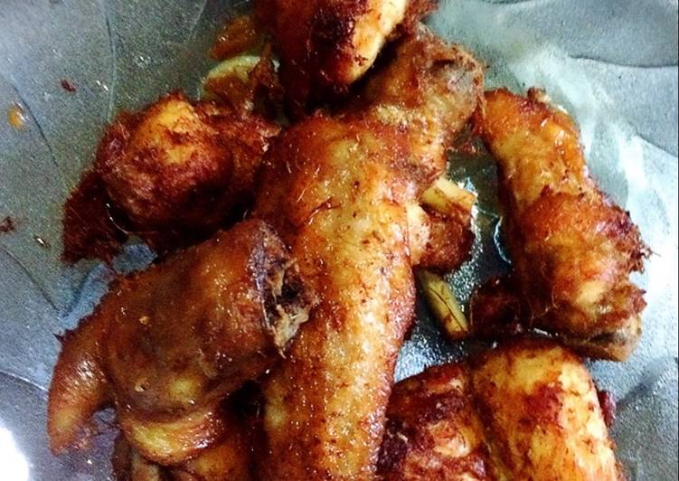 Bagaimana Menyiapkan Ayam goreng singkawang empuk dan gurih Anti Gagal