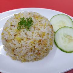 A picture of Garlic Fried Rice 蒜香炒饭.