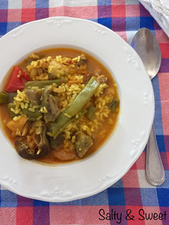 Una foto de Arroz Campero con Pollo, Conejo y Verduras