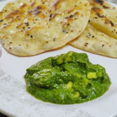 A picture of Palak Paneer.