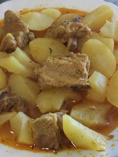 Una foto de Guiso de patatas con Costillas