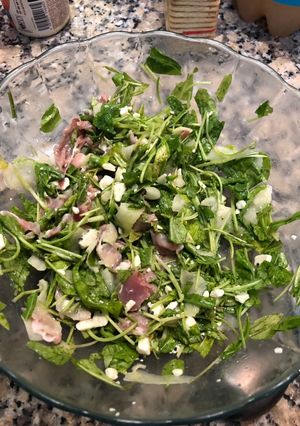 Una foto de Ensalada mediterránea