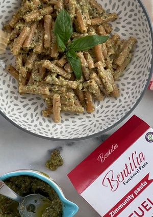 Una foto de Pasta de lentejas con pesto vegano (sin gluten)