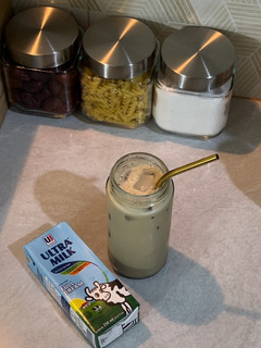 Foto resep [Minuman Kekinian] Iced Roasted Tea with Ultra Milk 🧋