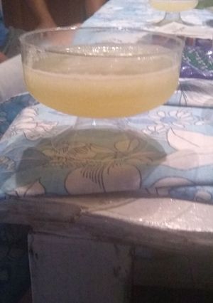 Una foto de Ananá Fizz casero