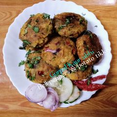 Bell peppers & potato patties 🫑🥔🧅🌶️🧄🌻 A picture of Bell peppers & potato patties 🫑🥔🧅🌶️🧄🌻.