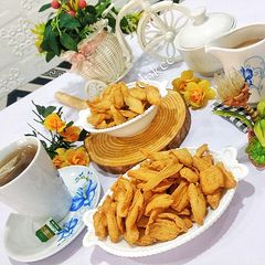 A picture of Fried Puff Pastry.