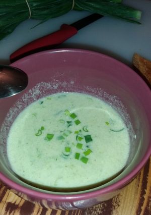 Póréhagyma krémleves recept fotója