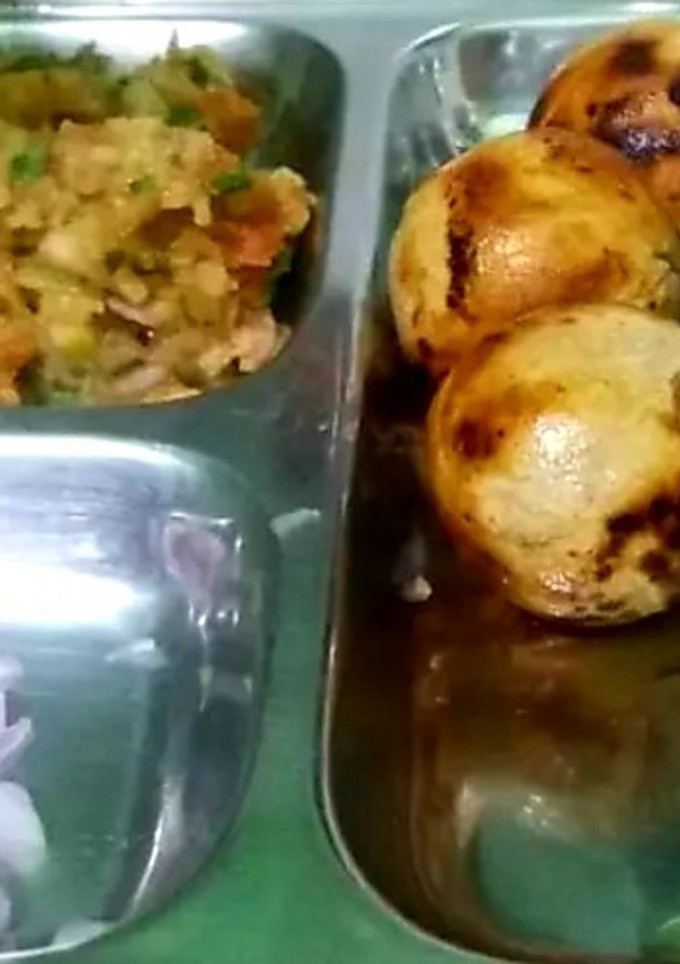 लिट्टी चोखा और हरी चटनी (litti chokha aur hari chutney recipe in Hindi) रेसिपी मुख्य फोटो