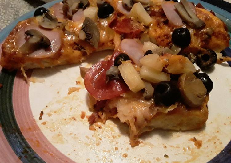 Steps to Make Quick Biscuit Pizza