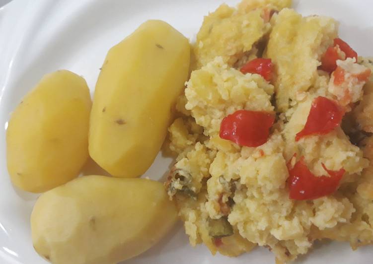 Easiest Way to Prepare Ultimate Boiled irish potatoes with scrambled egg
