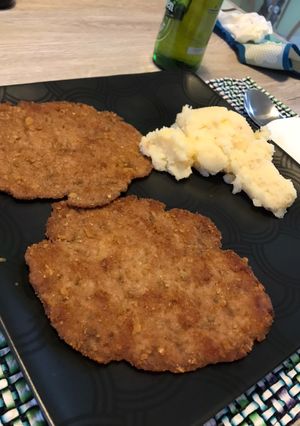 A picture of Breaded Ground Meat Patties.
